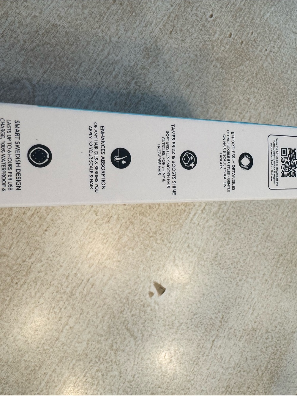 FOREO Flip Play Advanced LED Light Hairbrush - Picture 3 of 3